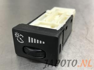 Gebruikte Cockpit dimmer Lexus CT 200h 1.8 16V Prijs € 14,95 Margeregeling aangeboden door Japoto Parts B.V.