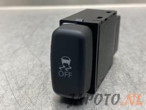 Używane Przelacznik ESP Mitsubishi ASX 1.8 DI-D HP MIVEC 16V Cena € 14,95 Procedura marży oferowane przez Japoto Parts B.V.