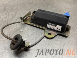 Gebruikte Bandenspanningsensor Lexus SC 430 4.3i 32V VVT-i Prijs € 34,95 Margeregeling aangeboden door Japoto Parts B.V.