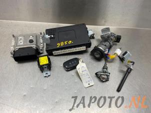 Begagnade Tändningslås + dator Kia Rio III (UB) 1.2 CVVT 16V Pris € 199,00 Marginaltabell erbjuds av Japoto Parts B.V.