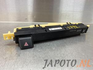 Begagnade Innerdisplay Toyota RAV4 (A4) 2.5 Hybrid 16V VVT-i 4x4 Pris € 49,95 Marginaltabell erbjuds av Japoto Parts B.V.