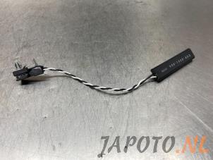 Begagnade Antenn, nyckelfri upplåsning Suzuki Vitara (LY/MY) 1.4 Booster Jet Turbo 16V SHVS AllGrip Pris € 19,99 Marginaltabell erbjuds av Japoto Parts B.V.