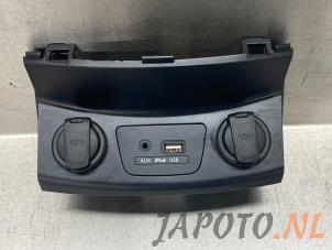 Gebruikte 12 Volt aansluiting Hyundai i30 (GDHB5) 1.4 16V Prijs € 24,99 Margeregeling aangeboden door Japoto Parts B.V.