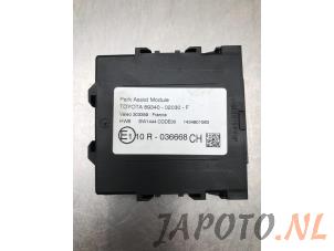 Używane Sterownik wspomagajacy parkowanie Toyota Auris (E18) 1.8 16V Hybrid Cena € 74,95 Procedura marży oferowane przez Japoto Parts B.V.