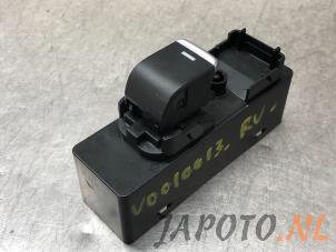 Gebruikte Ruit schakelaar elektrisch Mazda CX-5 I (KE,GH) 2.5 SkyActiv-G 192 16V 4WD Prijs € 19,95 Margeregeling aangeboden door Japoto Parts B.V.