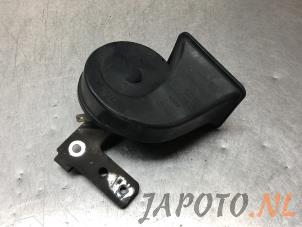 Gebruikte Toeter Mazda CX-5 I (KE,GH) 2.5 SkyActiv-G 192 16V 4WD Prijs € 14,90 Margeregeling aangeboden door Japoto Parts B.V.