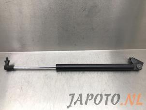 Gebruikte Amortisseur rechts-achter Mazda CX-5 I (KE,GH) 2.5 SkyActiv-G 192 16V 4WD Prijs € 14,95 Margeregeling aangeboden door Japoto Parts B.V.