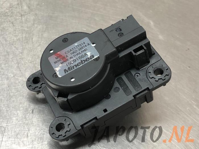 Värmarventil, motor från en Mitsubishi Outlander (GF/GG) 2.0 16V PHEV 4x4 2018