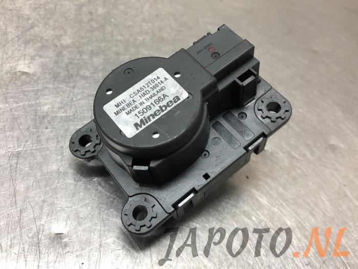 Värmarventil, motor från en Mitsubishi Outlander (GF/GG) 2.0 16V PHEV 4x4 2018