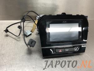 Begagnade Navigeringssystem Suzuki Vitara (LY/MY) 1.6 16V DDiS Pris € 400,00 Marginaltabell erbjuds av Japoto Parts B.V.