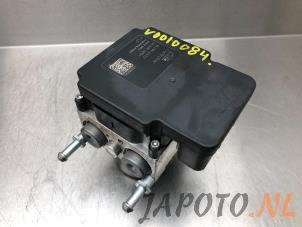 Używane Pompa ABS Subaru Outback (BR) 2.5 16V Cena € 149,99 Procedura marży oferowane przez Japoto Parts B.V.