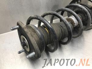 Gebruikte Schokdemperpoot rechts-voor Mazda CX-5 I (KE,GH) 2.0 SkyActiv-G 160 16V 4WD Prijs € 49,00 Margeregeling aangeboden door Japoto Parts B.V.