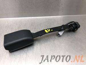 Gebruikte Veiligheidsgordel Insteek links-voor Mazda CX-5 I (KE,GH) 2.0 SkyActiv-G 160 16V 4WD Prijs € 24,95 Margeregeling aangeboden door Japoto Parts B.V.