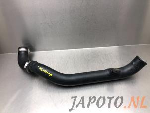 Gebruikte Intercooler Buis Mitsubishi Eclipse Cross (GK/GL) Prijs € 74,95 Margeregeling aangeboden door Japoto Parts B.V.