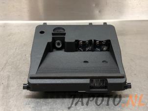 Gebruikte Camera voorzijde Toyota Auris Touring Sports (E18) 1.2 T 16V Prijs € 150,00 Margeregeling aangeboden door Japoto Parts B.V.