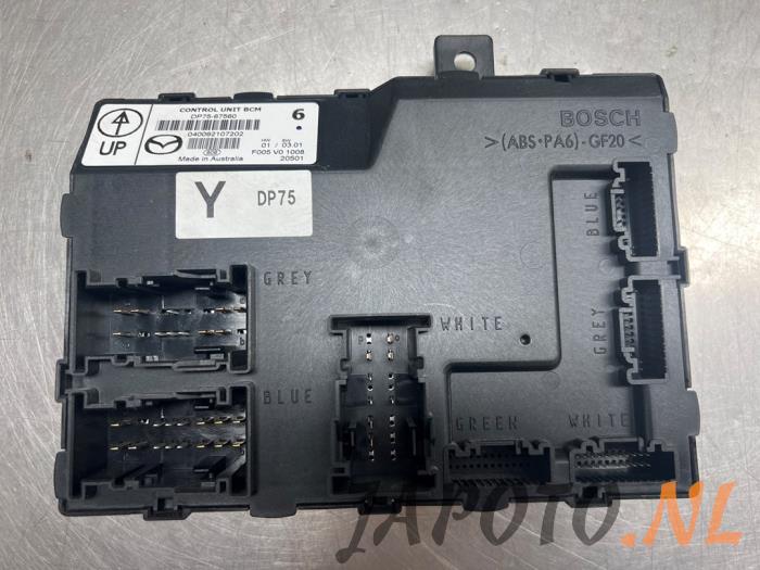 Tändningslås + dator från en Mazda 2 (DE) 1.3 16V MZR 2013