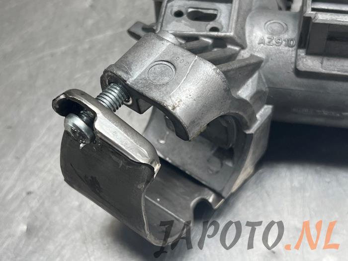 Tändningslås + dator från en Mazda 2 (DE) 1.3 16V MZR 2013