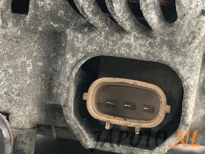 Dynamo från en Mazda 2 (DE) 1.3 16V MZR 2013