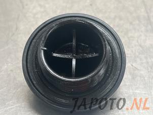 Gebruikte Tankdop Toyota Prius Plus (ZVW4) 1.8 Hybrid 16V Prijs € 9,95 Margeregeling aangeboden door Japoto Parts B.V.