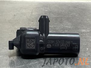 Begagnade Airbagsensor Mazda MX-5 (ND) 2.0 SkyActiv G-160 16V Pris € 34,95 Marginaltabell erbjuds av Japoto Parts B.V.