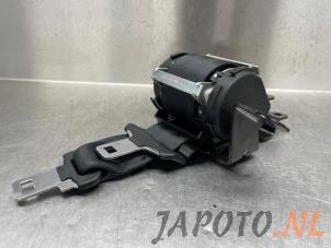 Używane Pas bezpieczenstwa srodkowy tyl Nissan Qashqai (J10) 2.0 16V Cena € 39,95 Procedura marży oferowane przez Japoto Parts B.V.