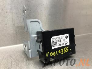 Używane Sterownik oswietlenia Kia Niro I (DE) 1.6 GDI Hybrid Cena € 49,95 Procedura marży oferowane przez Japoto Parts B.V.