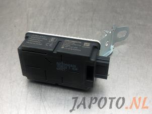 Begagnade Däcktrycksmodul Suzuki Swift (ZA/ZC/ZD) 1.6 Sport VVT 16V Pris € 24,95 Marginaltabell erbjuds av Japoto Parts B.V.