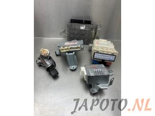 Gebruikte Kontaktslot + computer Toyota Yaris II (P9) 1.33 16V Dual VVT-I Prijs € 199,95 Margeregeling aangeboden door Japoto Parts B.V.