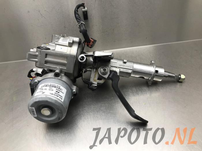 Elservostyrningsenhet från en Kia Cee'd Sportswagon (JDC5) 1.6 GDI 16V 2017