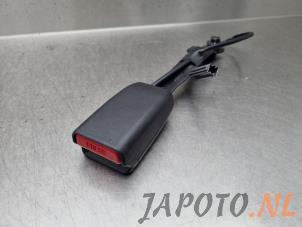 Gebruikte Veiligheidsgordel Insteek rechts-voor Mazda CX-5 II (KF) 2.0 SkyActiv-G 165 16V 2WD Prijs € 24,95 Margeregeling aangeboden door Japoto Parts B.V.