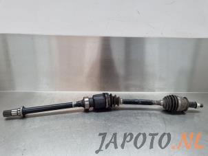 Gebruikte Aandrijfas rechts-voor Mazda CX-5 II (KF) 2.0 SkyActiv-G 165 16V 2WD Prijs € 249,95 Margeregeling aangeboden door Japoto Parts B.V.