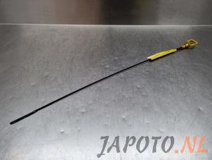 Gebruikte Peilstok Olie Mazda CX-5 II (KF) 2.0 SkyActiv-G 165 16V 2WD Prijs € 19,95 Margeregeling aangeboden door Japoto Parts B.V.