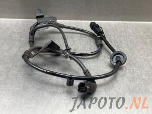 Begagnade Parkeringsbromskabel Kia Sportage (NQ5E) 1.6 T-GDi PHEV 16V AWD Pris € 24,99 Marginaltabell erbjuds av Japoto Parts B.V.