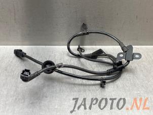 Begagnade Parkeringsbromskabel Kia Sportage (NQ5E) 1.6 T-GDi PHEV 16V AWD Pris € 24,99 Marginaltabell erbjuds av Japoto Parts B.V.