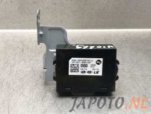 Używane Sterownik oswietlenia Kia Niro I (DE) 1.6 GDI Hybrid Cena € 49,95 Procedura marży oferowane przez Japoto Parts B.V.