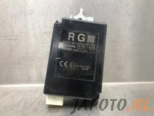 Begagnade Modul, nyckelfritt fordon Lexus UX 250h 2.0 16V Pris € 49,95 Marginaltabell erbjuds av Japoto Parts B.V.