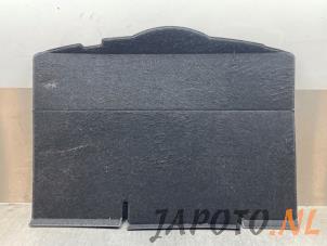 Używane Pokrywa skrzyni ladunkowej Toyota Yaris III (P13) 1.33 16V Dual VVT-I Cena € 49,95 Procedura marży oferowane przez Japoto Parts B.V.