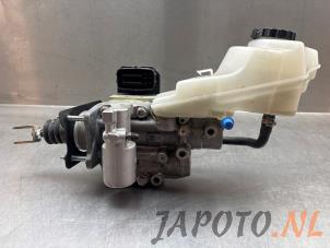 Begagnade Bromsservo Lexus UX 250h 2.0 16V Pris € 499,95 Marginaltabell erbjuds av Japoto Parts B.V.