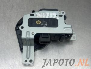 Gebruikte Kachelklep Motor Honda CR-Z (ZF1) 1.5 Hybrid 16V Prijs € 24,95 Margeregeling aangeboden door Japoto Parts B.V.