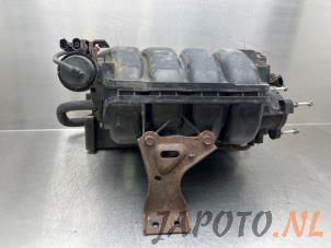 Gebruikte Inlaatspruitstuk Hyundai iX35 (LM) 2.0 16V Prijs € 74,95 Margeregeling aangeboden door Japoto Parts B.V.