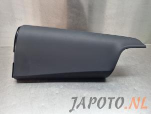 Używane Schowek w desce rozdzielczej Toyota Verso S 1.33 16V Dual VVT-I Cena € 74,95 Procedura marży oferowane przez Japoto Parts B.V.