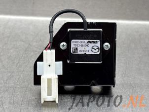 Gebruikte Microfoon Mazda CX-5 I (KE,GH) 2.2 Skyactiv D 150 16V 4WD Prijs € 34,95 Margeregeling aangeboden door Japoto Parts B.V.