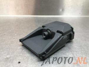 Begagnade Framåtriktad kamera Nissan Leaf (ZE1) 39/40kWh Pris € 249,95 Marginaltabell erbjuds av Japoto Parts B.V.