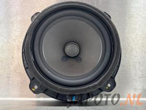 Gebruikte Speaker Kia Soul II (PS) EV Prijs € 24,95 Margeregeling aangeboden door Japoto Parts B.V.