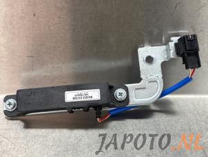 Gebruikte Keyless entry antenne Kia Soul II (PS) EV Prijs € 19,95 Margeregeling aangeboden door Japoto Parts B.V.
