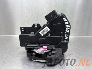 Begagnade Dörrmekanism, 4-dörrars, höger bak Kia Niro I (DE) 1.6 GDI Hybrid Pris € 29,99 Marginaltabell erbjuds av Japoto Parts B.V.