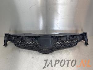 Gebruikte Grille Toyota Auris (E15) 1.6 Dual VVT-i 16V Prijs € 34,95 Margeregeling aangeboden door Japoto Parts B.V.