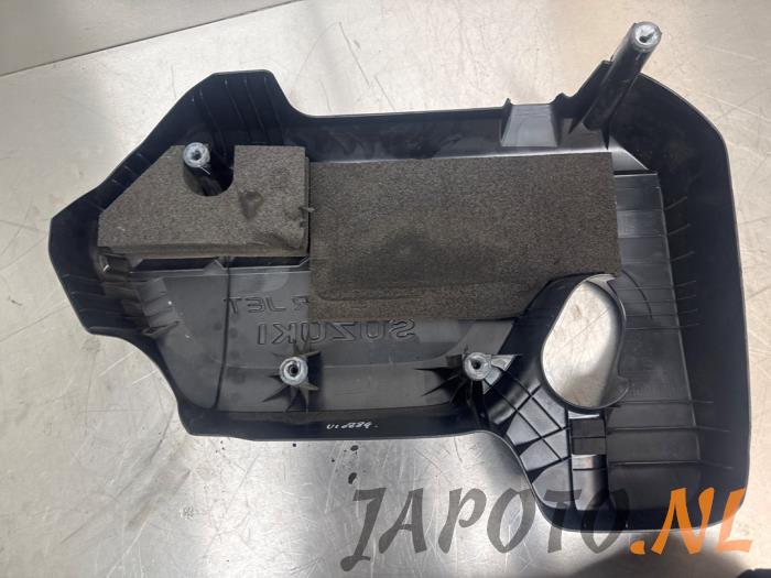 Motorskyddspanel från en Suzuki Vitara (LY/MY) 1.4 S Turbo 16V 2019