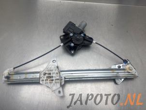 Gebruikte Ruitmechaniek 4Deurs links-voor Toyota Yaris IV (P21/PA1/PH1) 1.5 12V VVT-i Prijs € 49,95 Margeregeling aangeboden door Japoto Parts B.V.