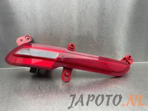 Gebruikte Bumper reflector links-achter Kia Niro I (DE) 1.6 GDI Hybrid Prijs € 24,95 Margeregeling aangeboden door Japoto Parts B.V.